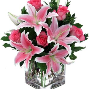 Cubito rosas y lirio