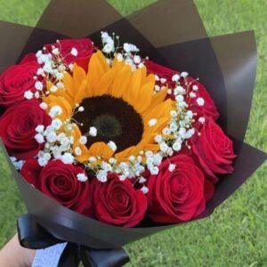Ramo girasol y rosas